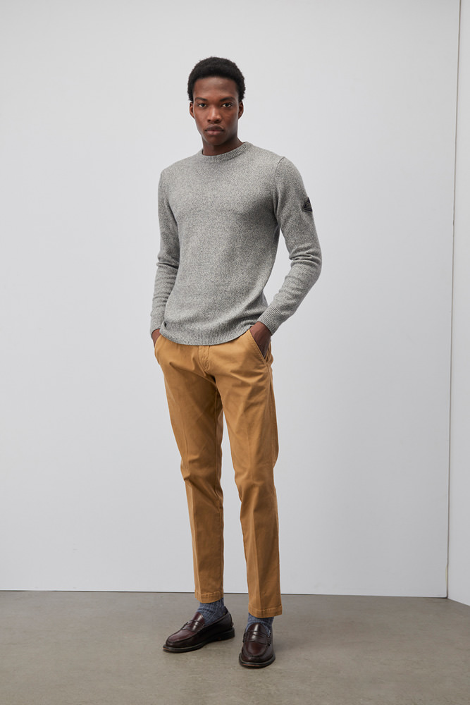 CREW NECK SWEATER IN WOOL AND CASHMERE