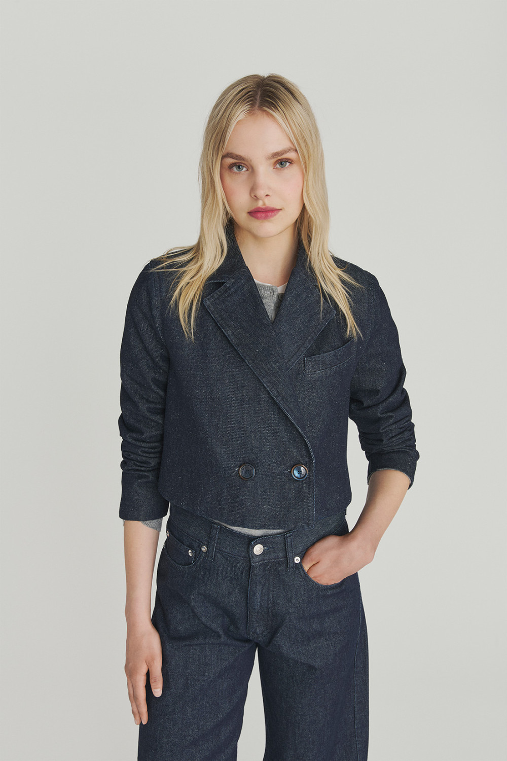 ROY ROGERS: CROPPED BLAZER IN RINSE DENIM