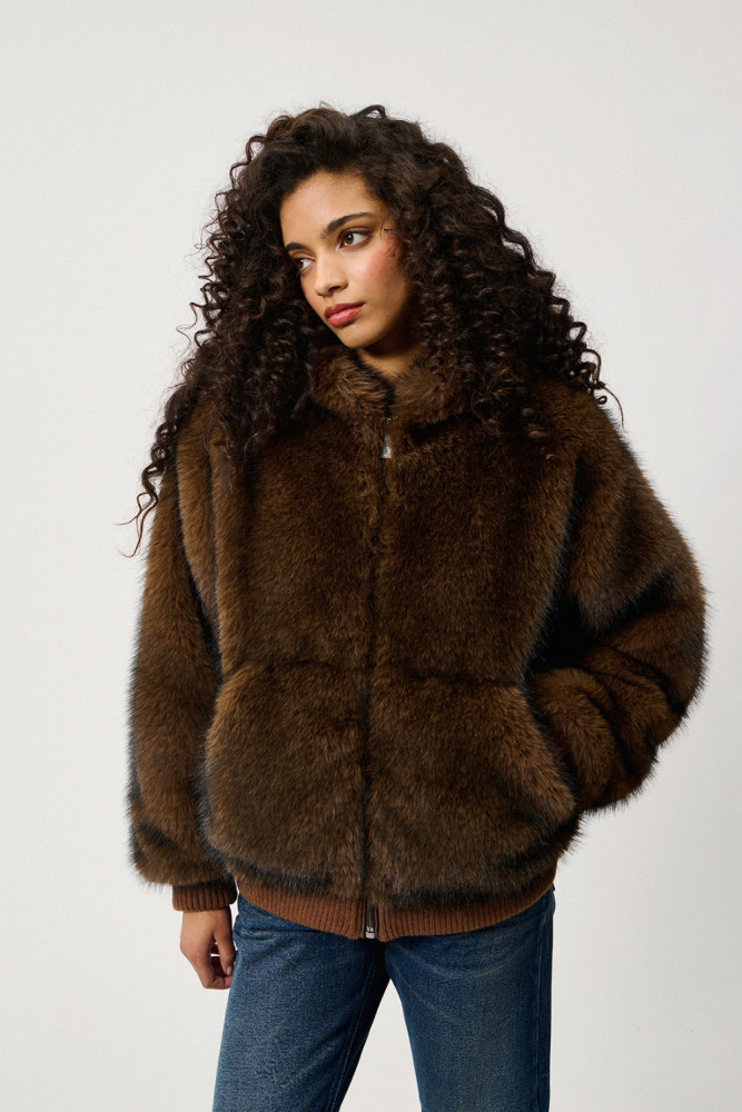 BOMBER BOXY IN ECO PELLICCIA