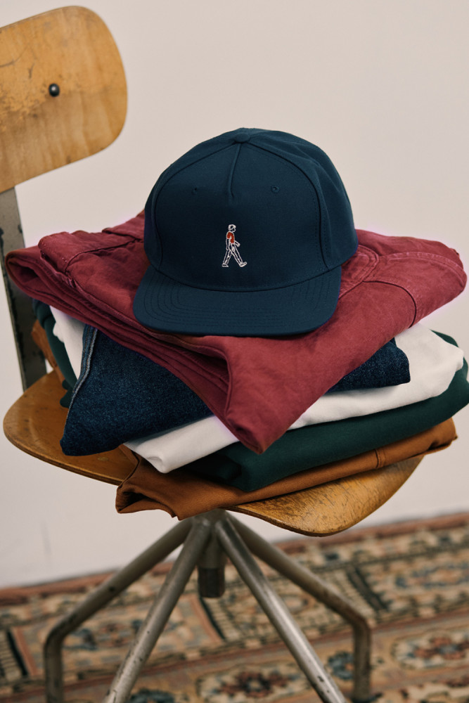 BASEBALL CAP WITH LOGO