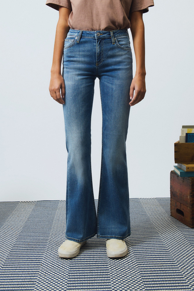 NEW ROY SANGRIA JEANS