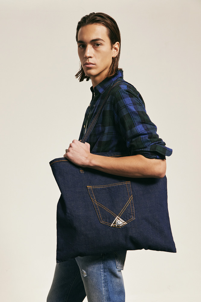 SHOPPER IN DENIM