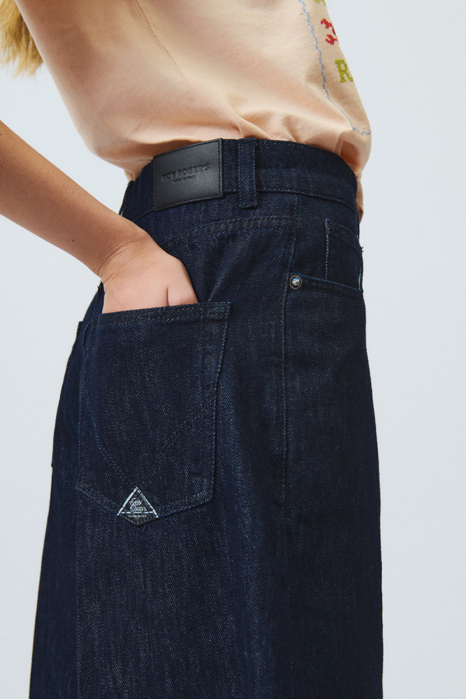 BILLY BERMUDA SHORTS IN LIGHT RINSE DENIM