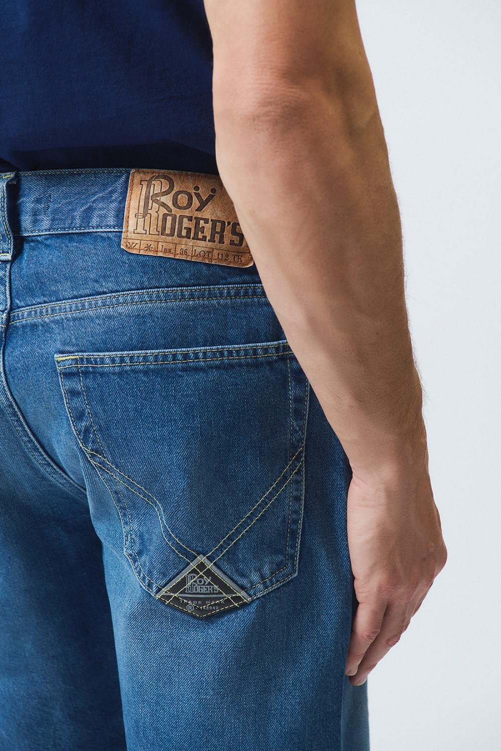 ROY ROGERS: ZANZIBAR CULT BERMUDA SHORTS 