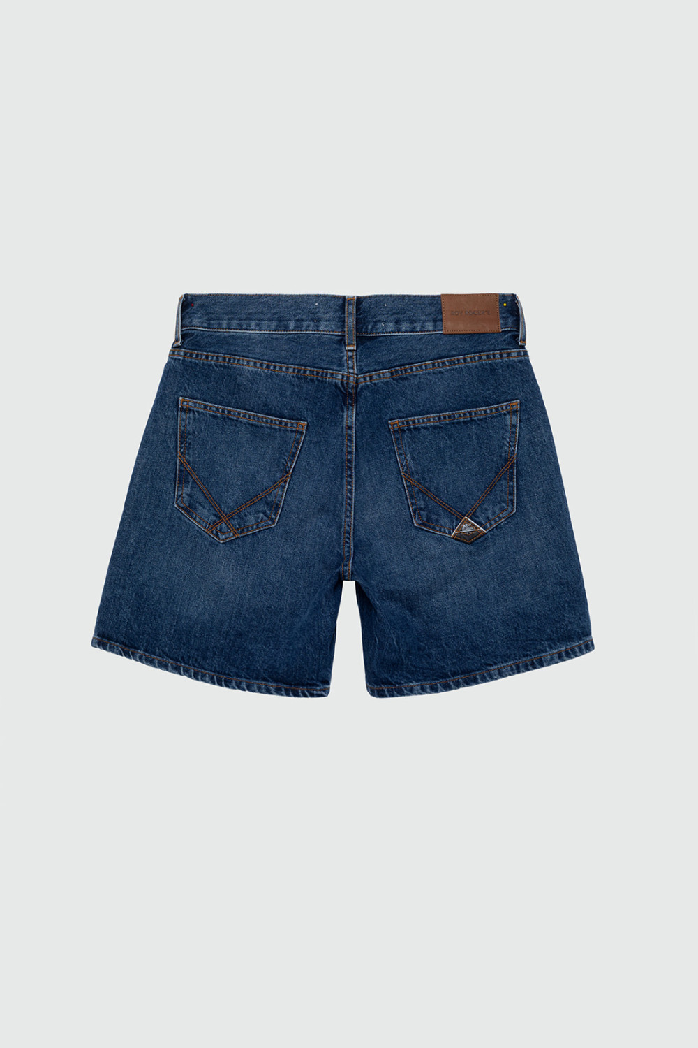 ROY ROGERS: NEW OSKAR GALAPAGOS BERMUDA SHORTS 