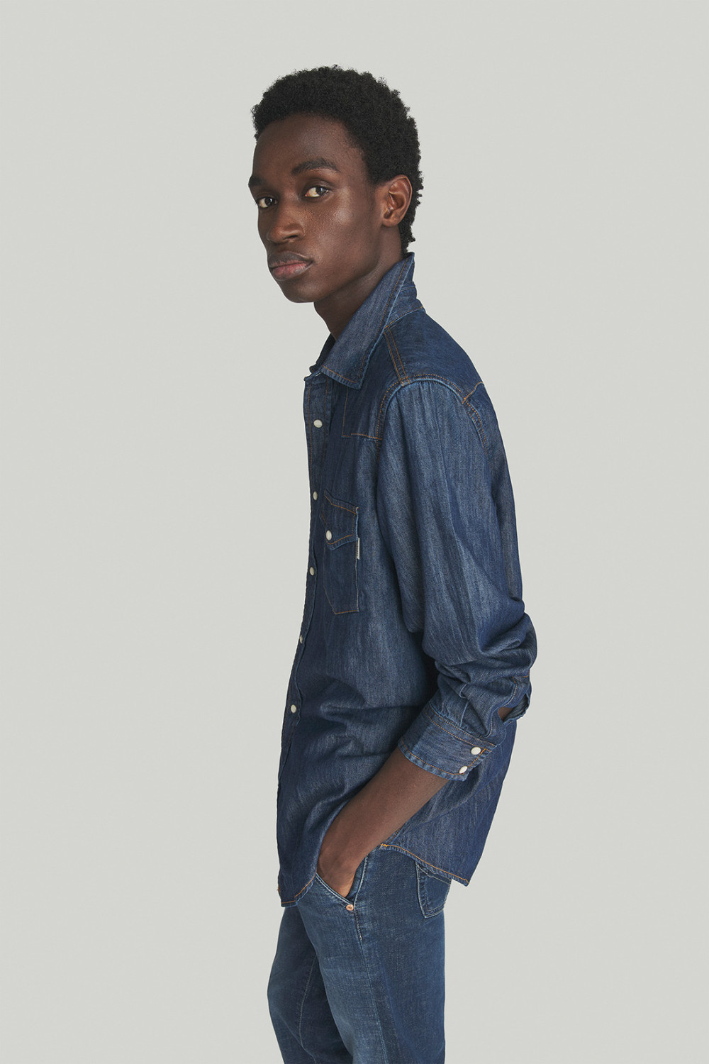 ROY ROGERS: MARTIN SHIRT IN DARK WASH DENIM