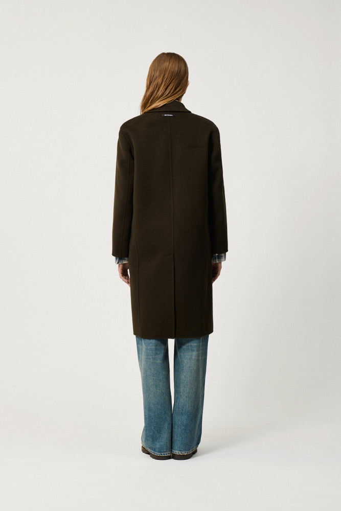 DOUBLE-BREASTED COAT IN WOOL
