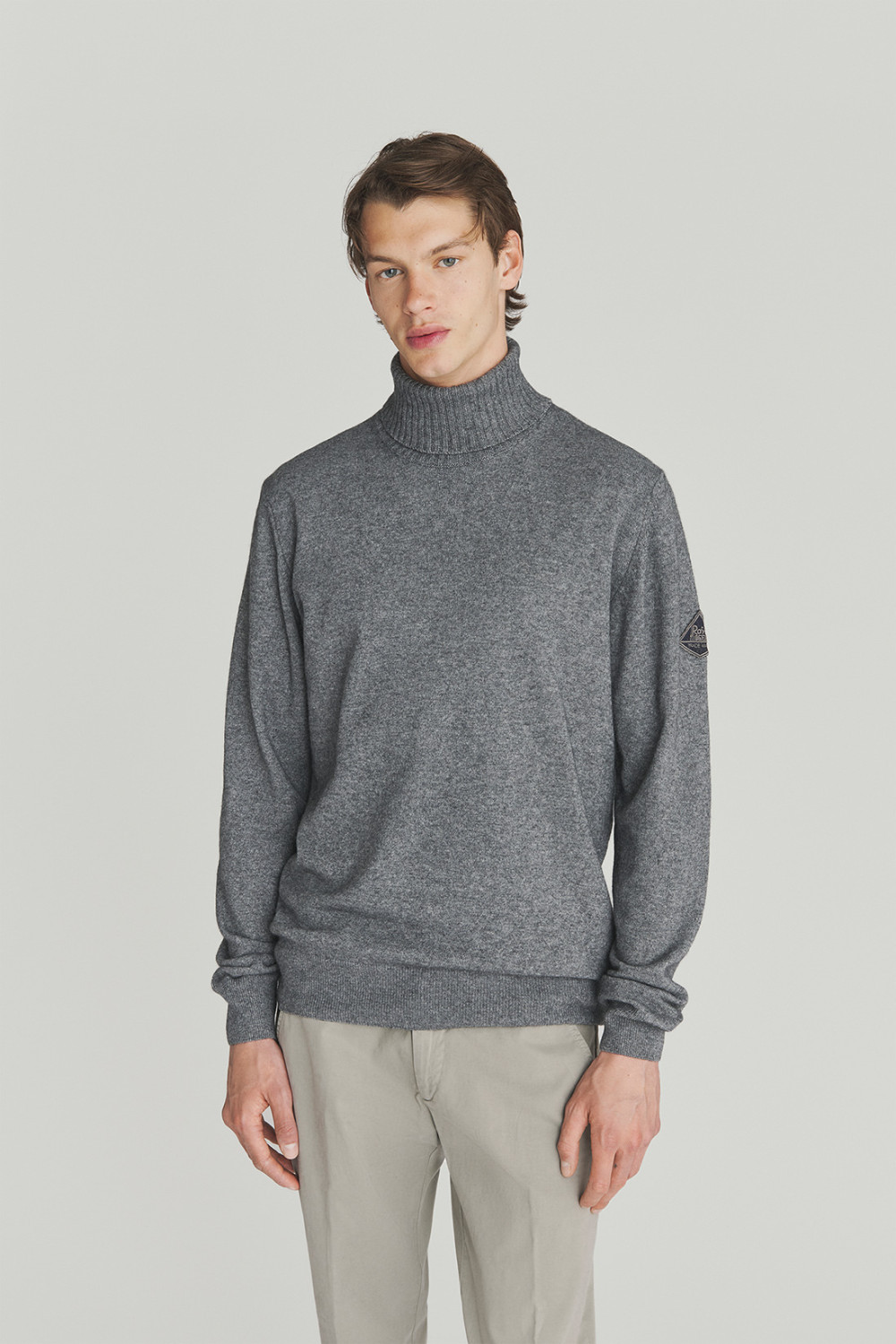 ROY ROGERS: TURTLENECK IN GAUGE 12 WOOL AND CASHMERE