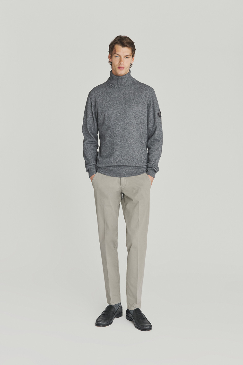 ROY ROGERS: TURTLENECK IN GAUGE 12 WOOL AND CASHMERE