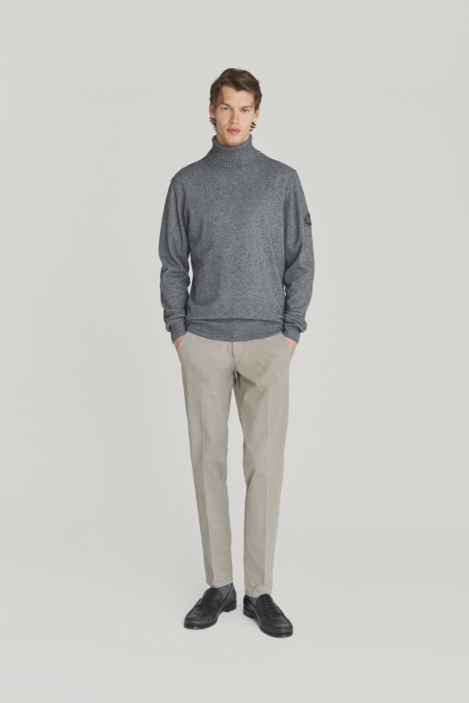 TURTLENECK IN GAUGE 12 WOOL AND CASHMERE