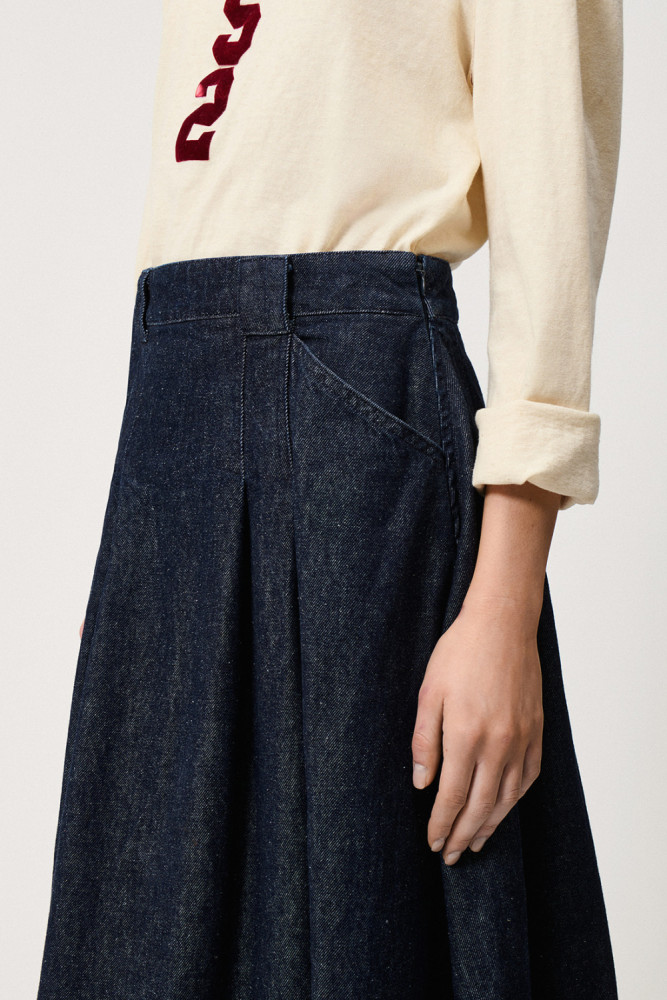 CINDY SKIRT IN RINSE WASH DENIM