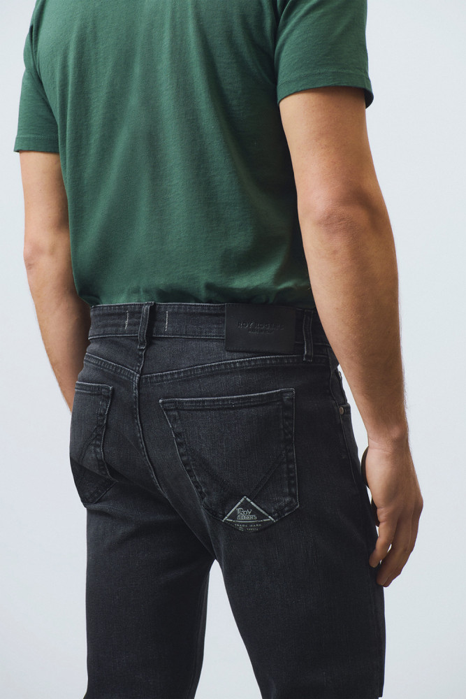 NEW 529 CARLIN JEANS