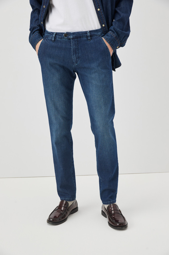 NEW ROLF MID WASH JEANS
