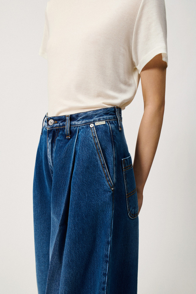 RUBY MID WASH JEANS