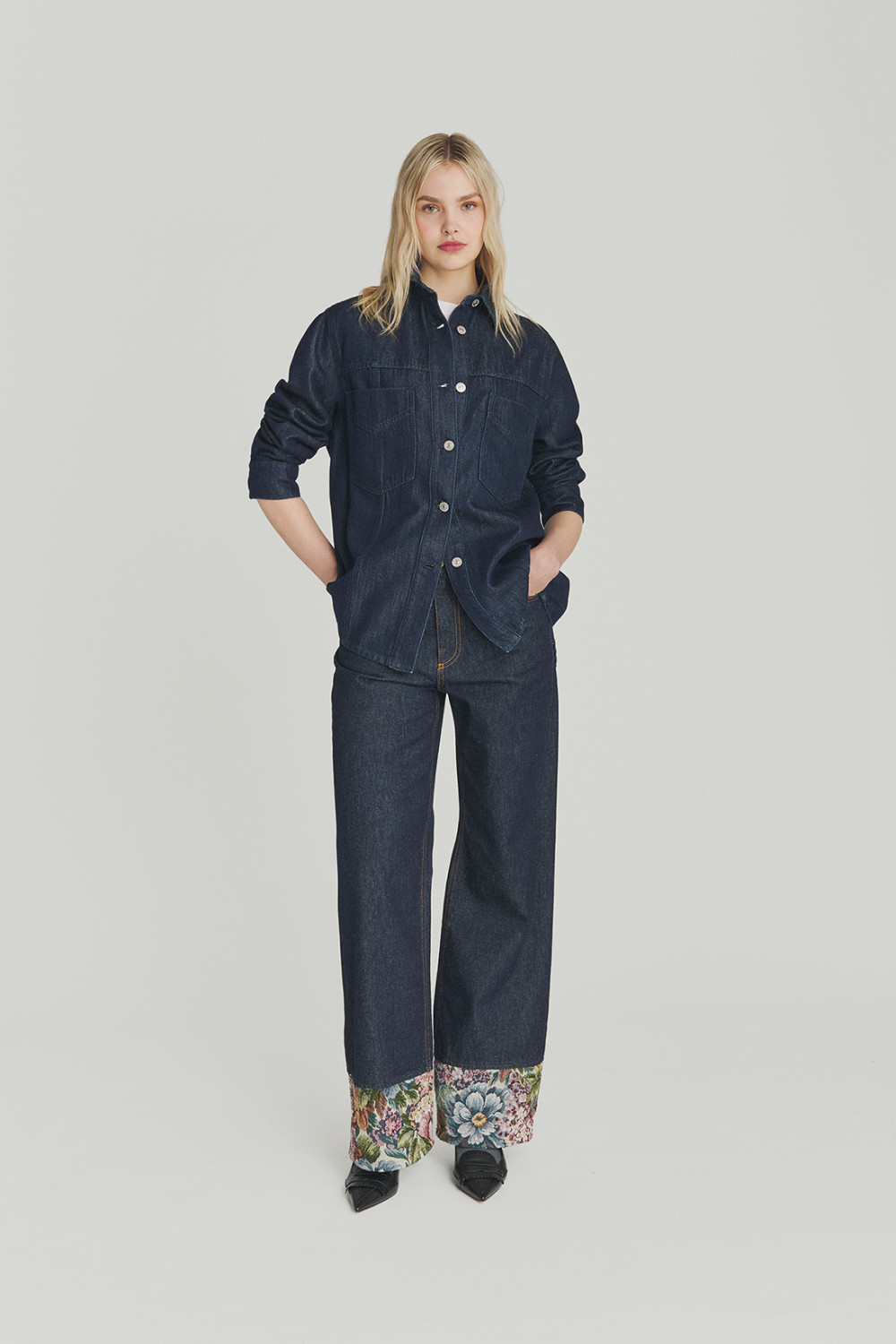 ROY ROGERS: JEANS SUPER WIDE FLOWER TAPESTRY