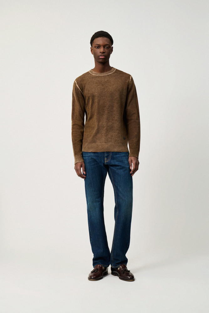CREW NECK SWEATER IN WOOL 
