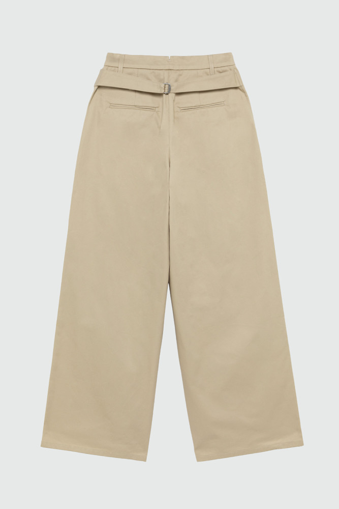 BUCKLE CHINO PANTS IN GABARDINE