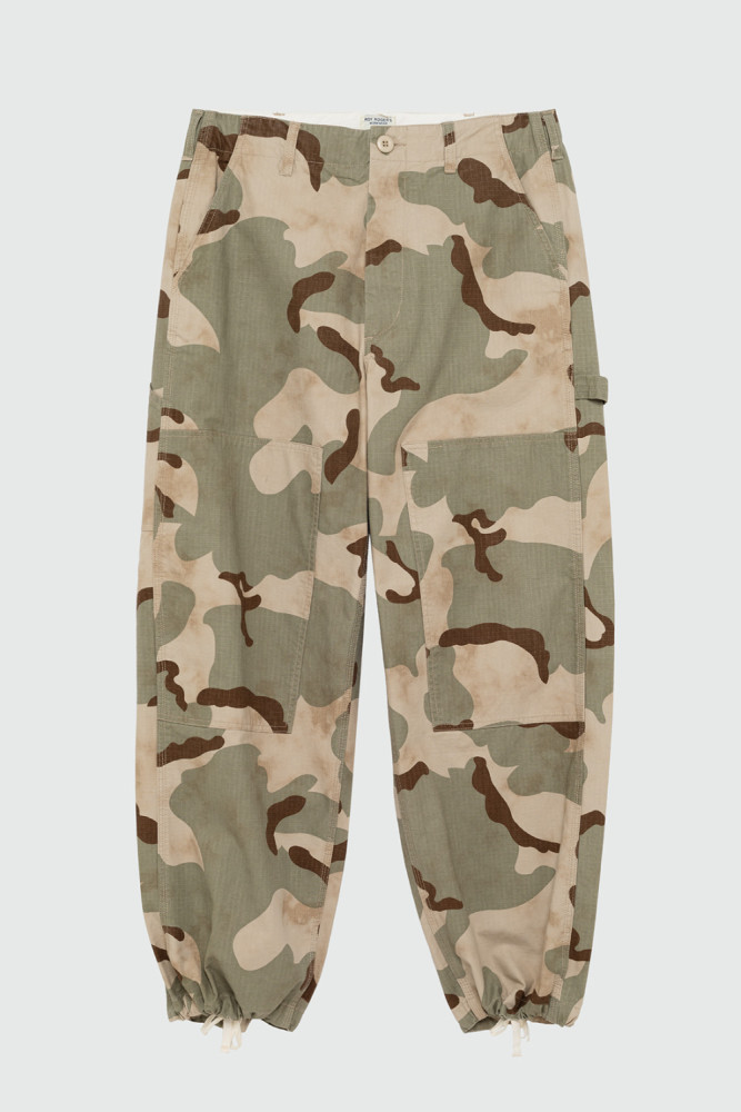 PANTALONE PIONEER CON MOTIVO CAMOUFLAGE
